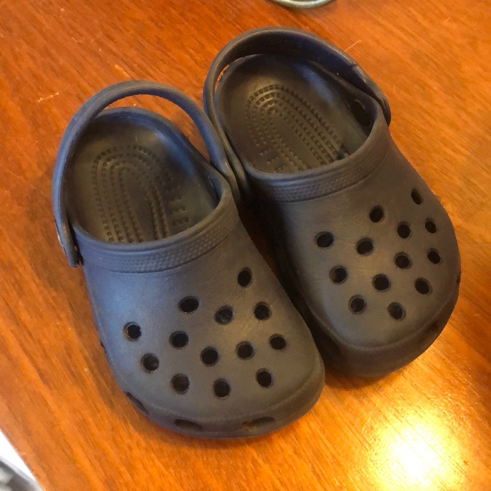Size 4-5 Navy Crocs